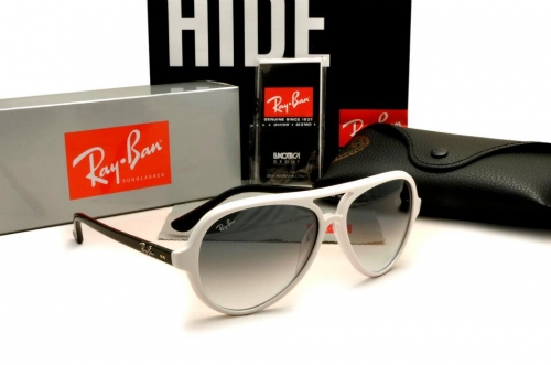 Black-White Frame, Grey Gradient Lens